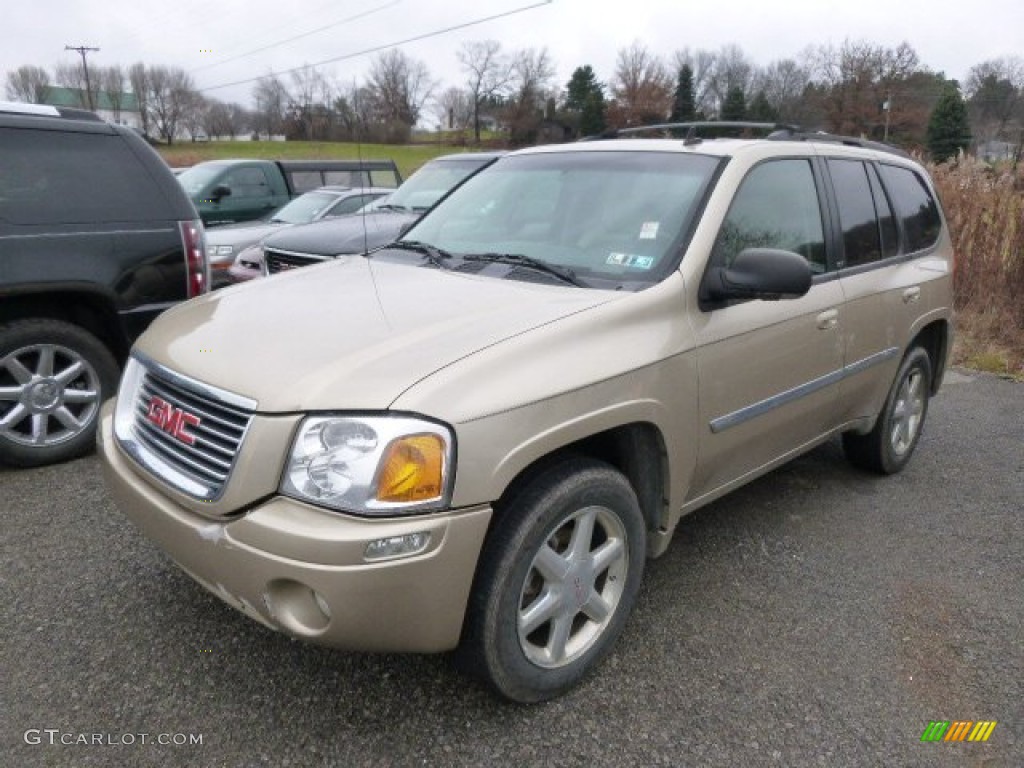 2007 Envoy SLT 4x4 - Sand Beige Metallic / Light Tan/Ebony photo #1