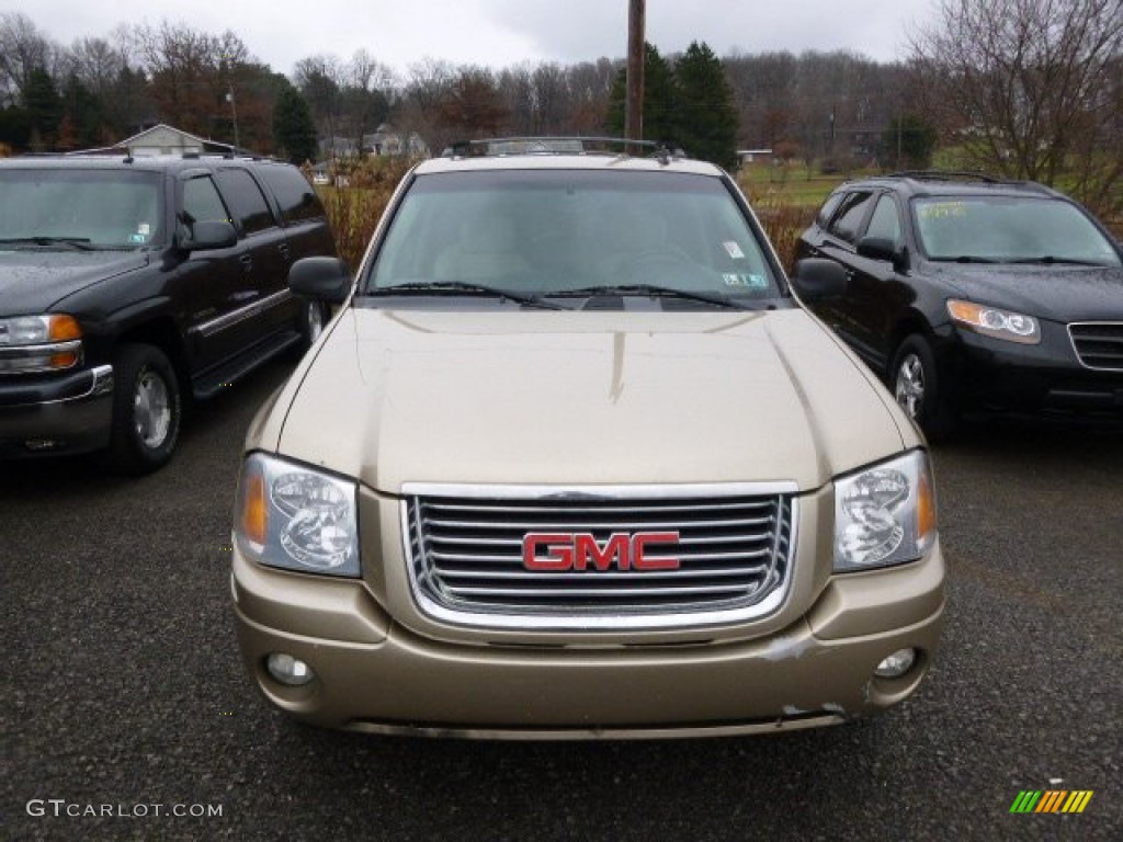 2007 Envoy SLT 4x4 - Sand Beige Metallic / Light Tan/Ebony photo #2