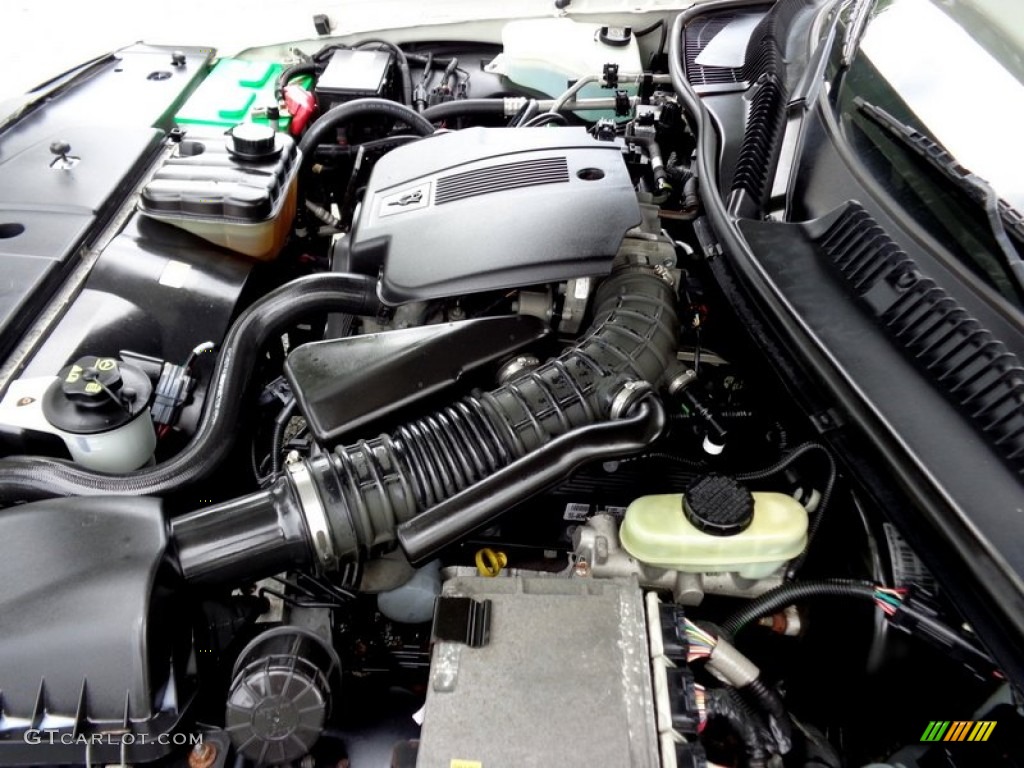 2005 Lincoln Town Car Signature Limited 4.6 Liter SOHC 16-Valve V8 Engine Photo #88625773