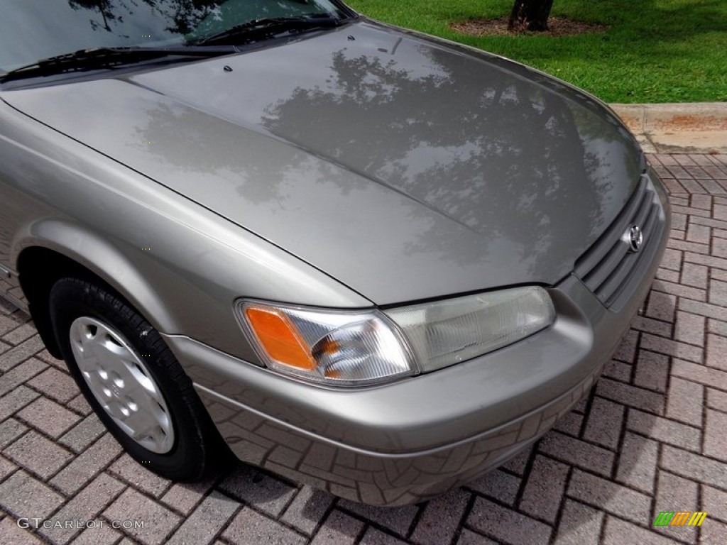 1999 Camry LE - Antique Sage Pearl / Gray photo #23