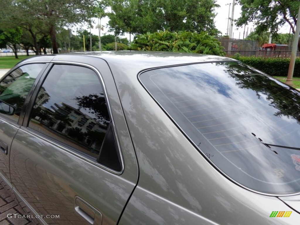 1999 Camry LE - Antique Sage Pearl / Gray photo #28