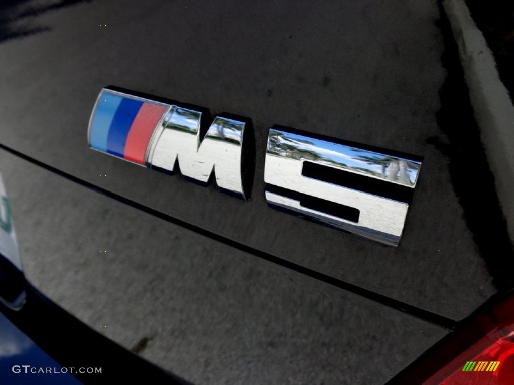 2006 BMW M5 Standard M5 Model Marks and Logos Photo #88627753