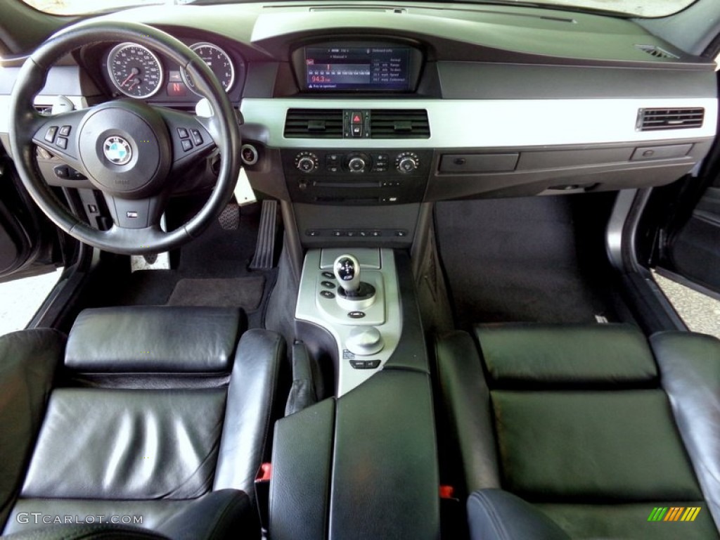 Black Interior 2006 BMW M5 Standard M5 Model Photo #88627804