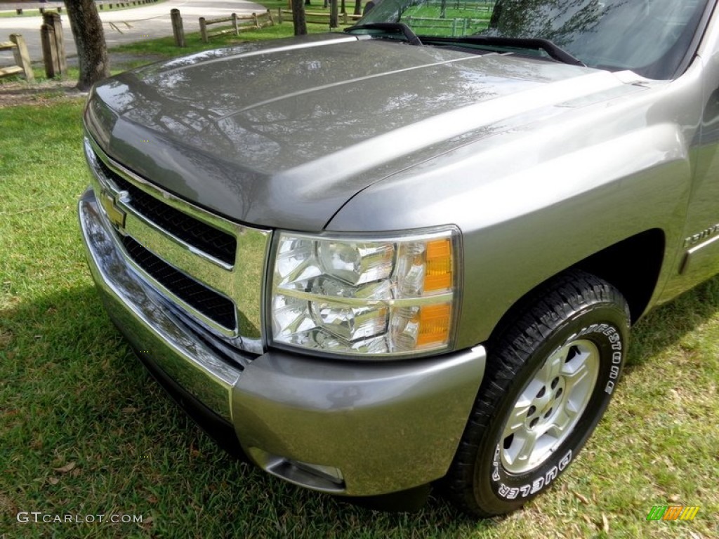 2007 Silverado 1500 LT Extended Cab - Graystone Metallic / Light Titanium/Ebony Black photo #25