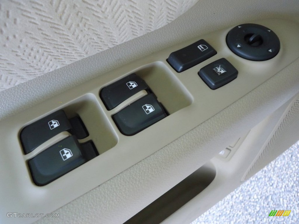2009 Optima LX - Clear White / Beige photo #11
