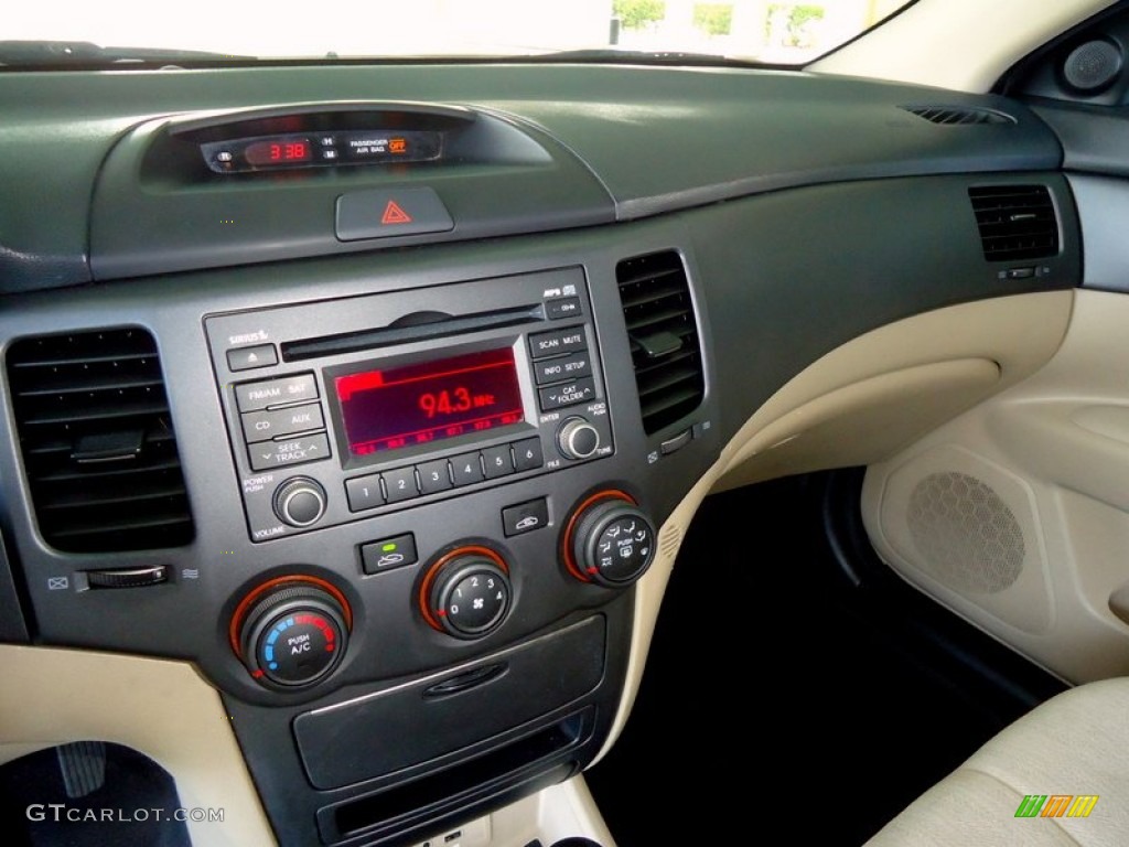 2009 Optima LX - Clear White / Beige photo #53