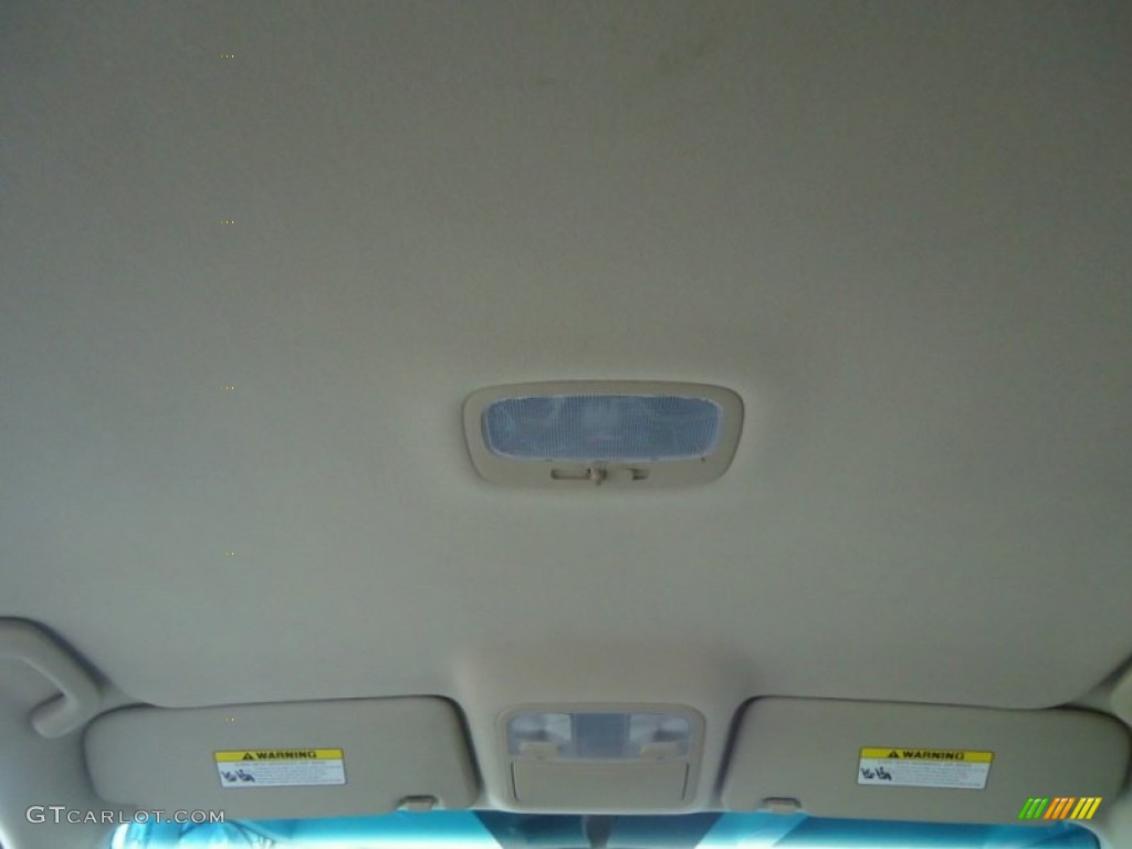 2009 Optima LX - Clear White / Beige photo #59