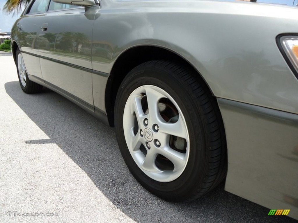 2000 ES 300 Sedan - Antique Sage Pearl / Ivory photo #24