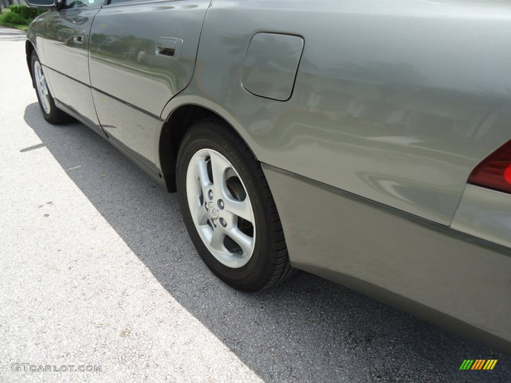 2000 ES 300 Sedan - Antique Sage Pearl / Ivory photo #45
