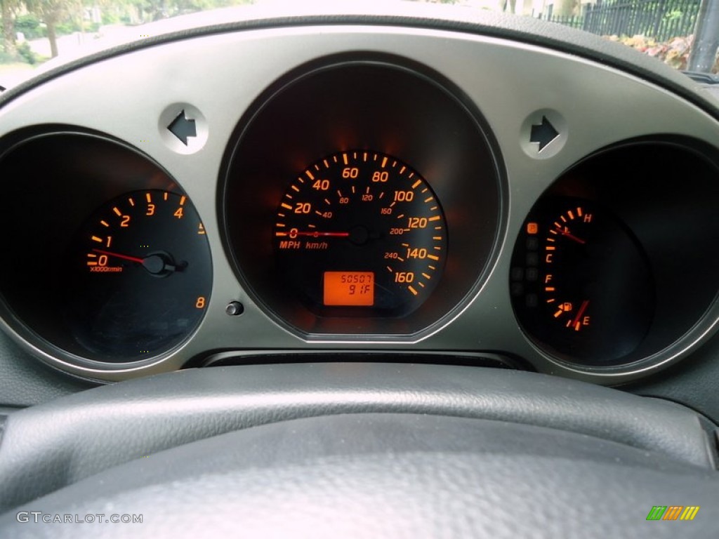 2004 Altima 3.5 SE - Satin White / Charcoal photo #38