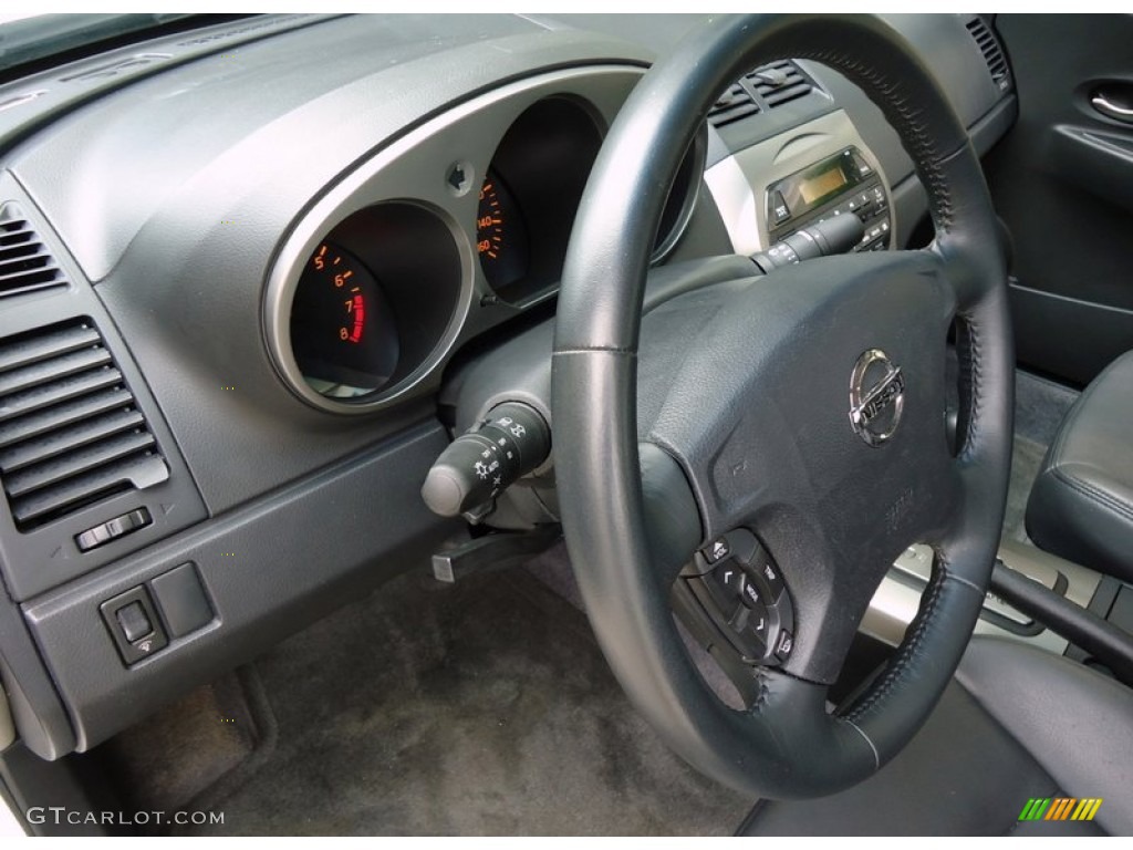 2004 Altima 3.5 SE - Satin White / Charcoal photo #53