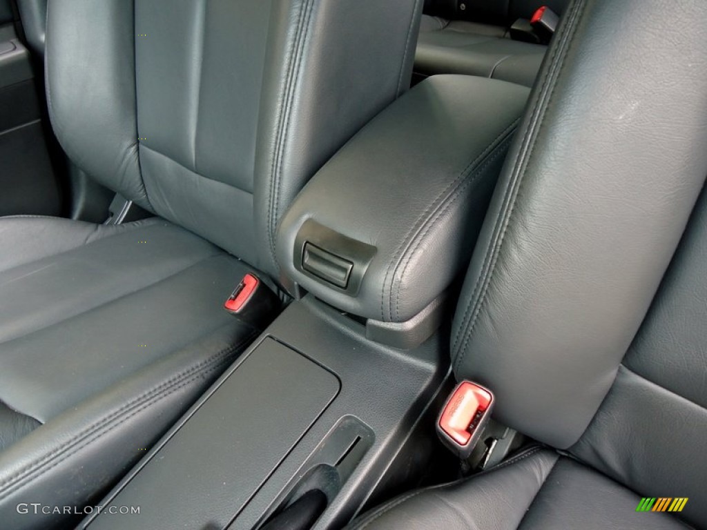 2004 Altima 3.5 SE - Satin White / Charcoal photo #54
