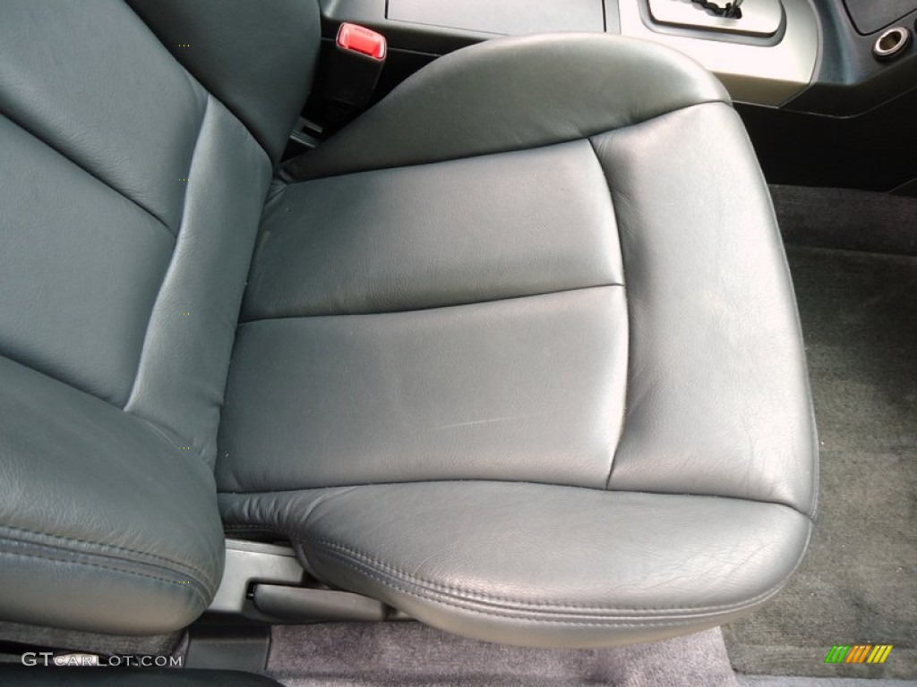 2004 Altima 3.5 SE - Satin White / Charcoal photo #59