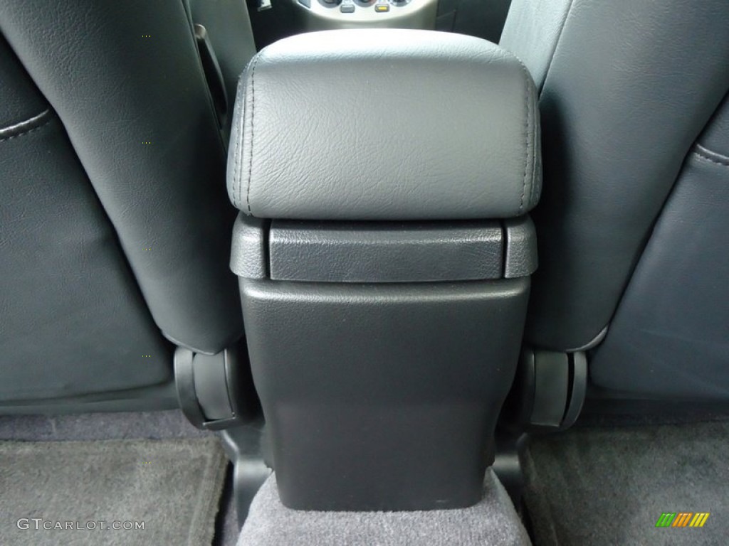 2004 Altima 3.5 SE - Satin White / Charcoal photo #78