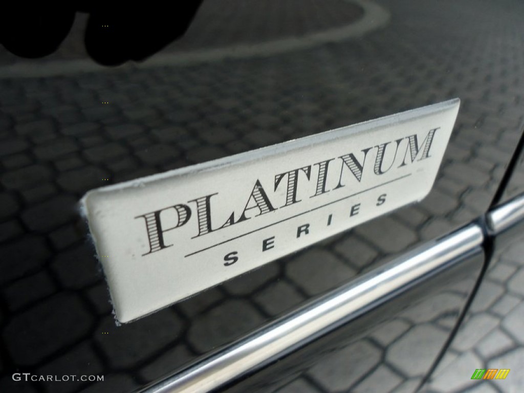 2000 Lexus LS 400 Platinum Series Marks and Logos Photos