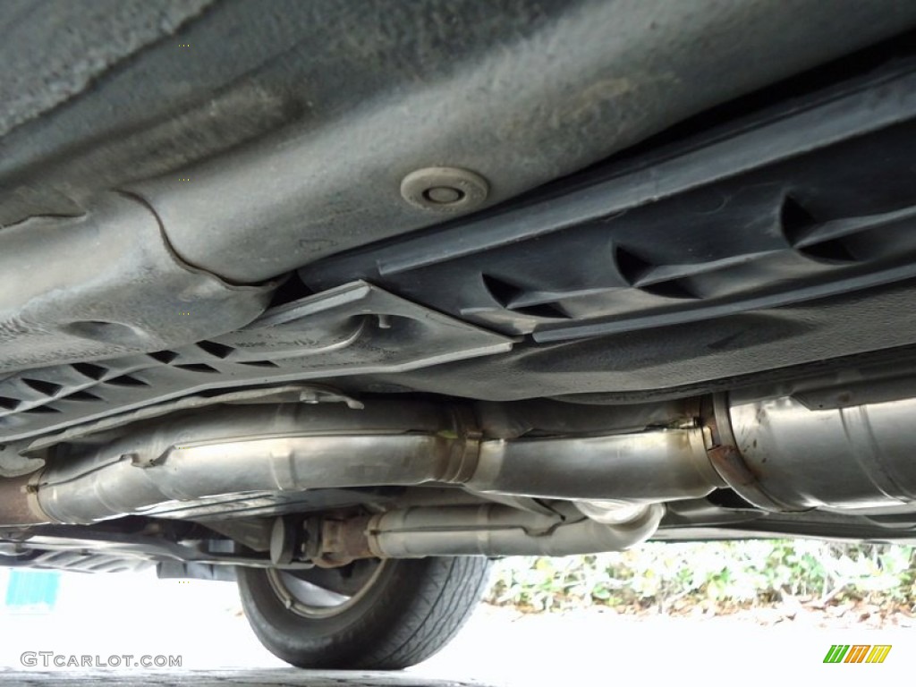 2000 Lexus LS 400 Platinum Series Undercarriage Photo #88635922
