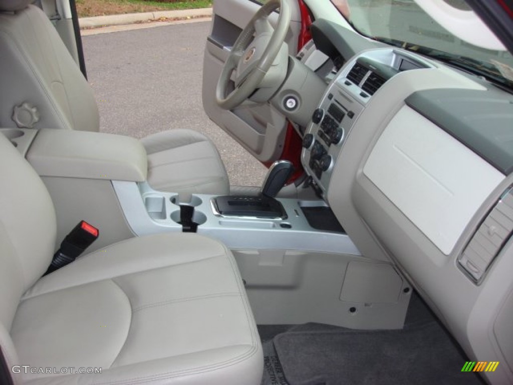 2010 Mariner V6 Premier 4WD - Sangria Red Metallic / Stone photo #16