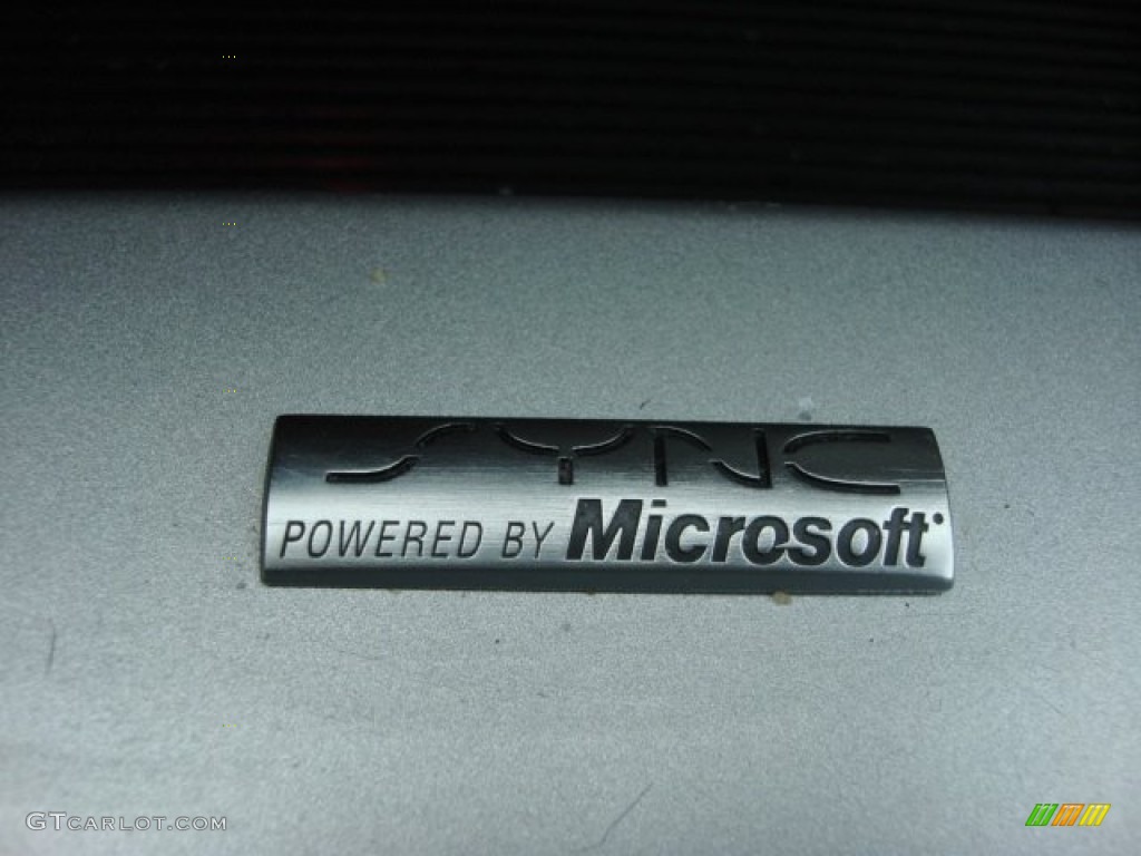 2010 Mariner V6 Premier 4WD - Sangria Red Metallic / Stone photo #24