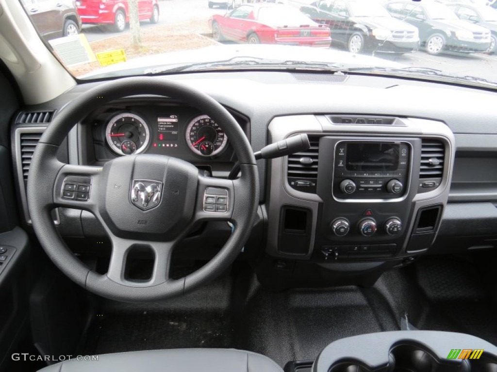 2014 Ram 2500 Tradesman Crew Cab Dashboard Photos