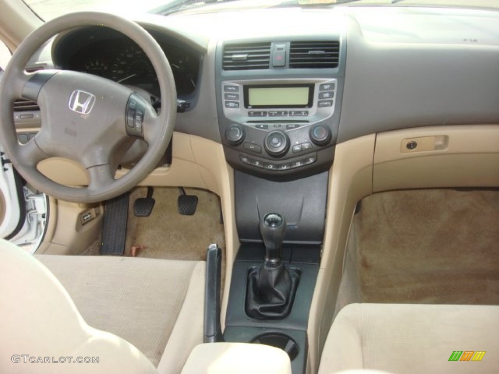 2007 Accord Value Package Sedan - Taffeta White / Ivory photo #14