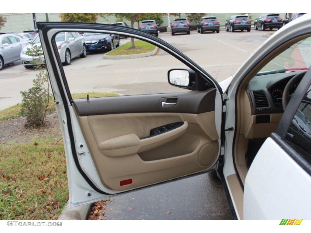 2007 Accord Value Package Sedan - Taffeta White / Ivory photo #10