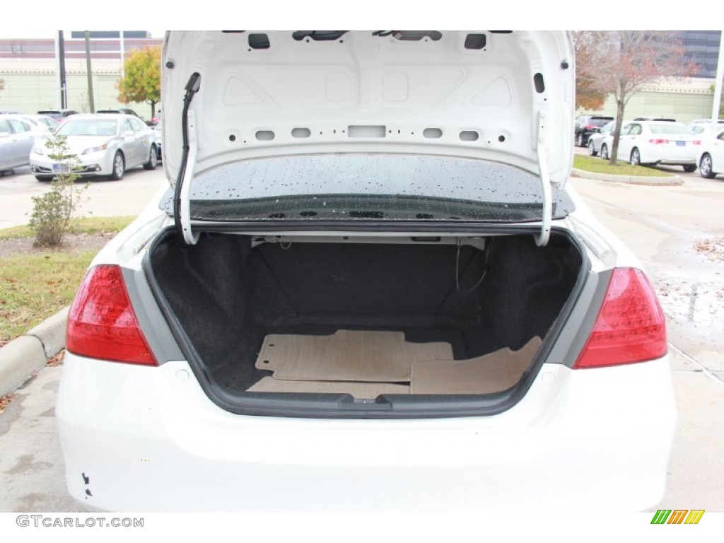 2007 Accord Value Package Sedan - Taffeta White / Ivory photo #14