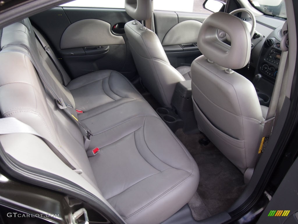 Gray Interior 2003 Saturn ION 3 Sedan Photo #88646301