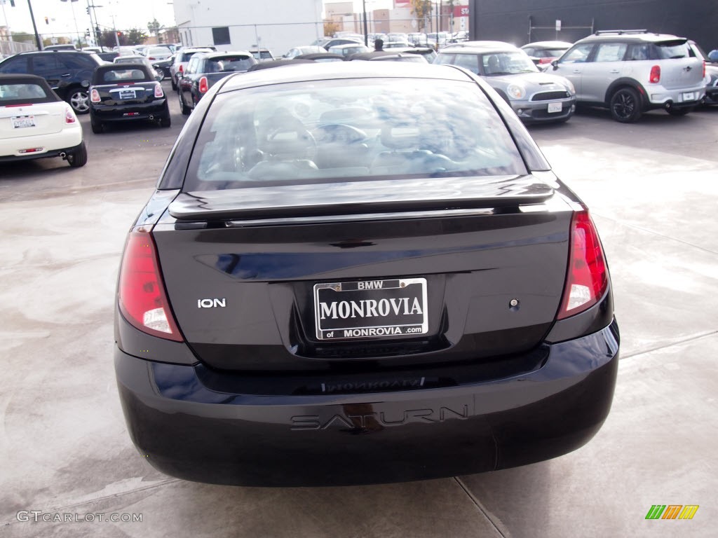 2003 ION 3 Sedan - Black / Gray photo #10