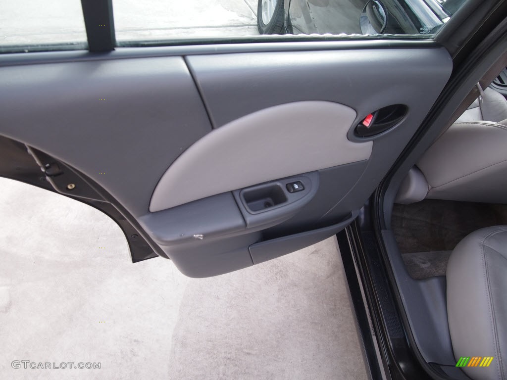 2003 ION 3 Sedan - Black / Gray photo #14