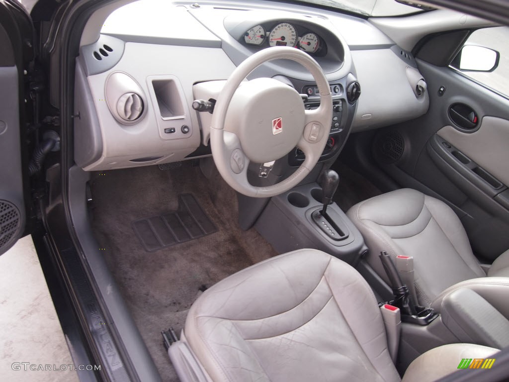 Gray Interior 2003 Saturn ION 3 Sedan Photo #88646575