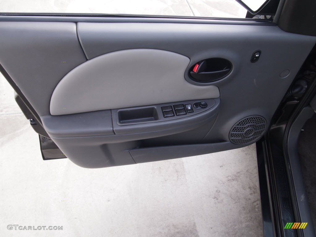 2003 ION 3 Sedan - Black / Gray photo #18