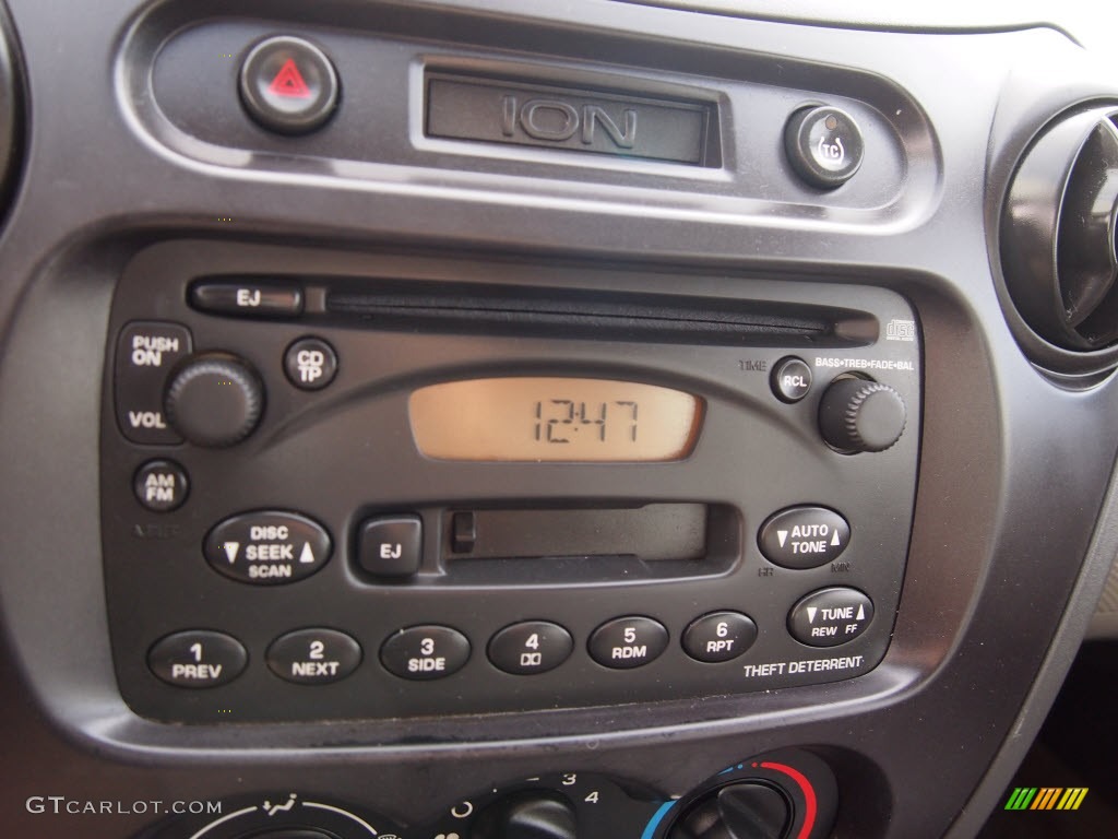 2003 Saturn ION 3 Sedan Audio System Photos