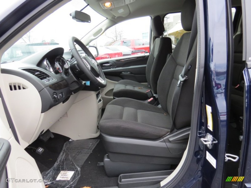 2014 Grand Caravan SE - True Blue Pearl / Black/Light Graystone photo #6