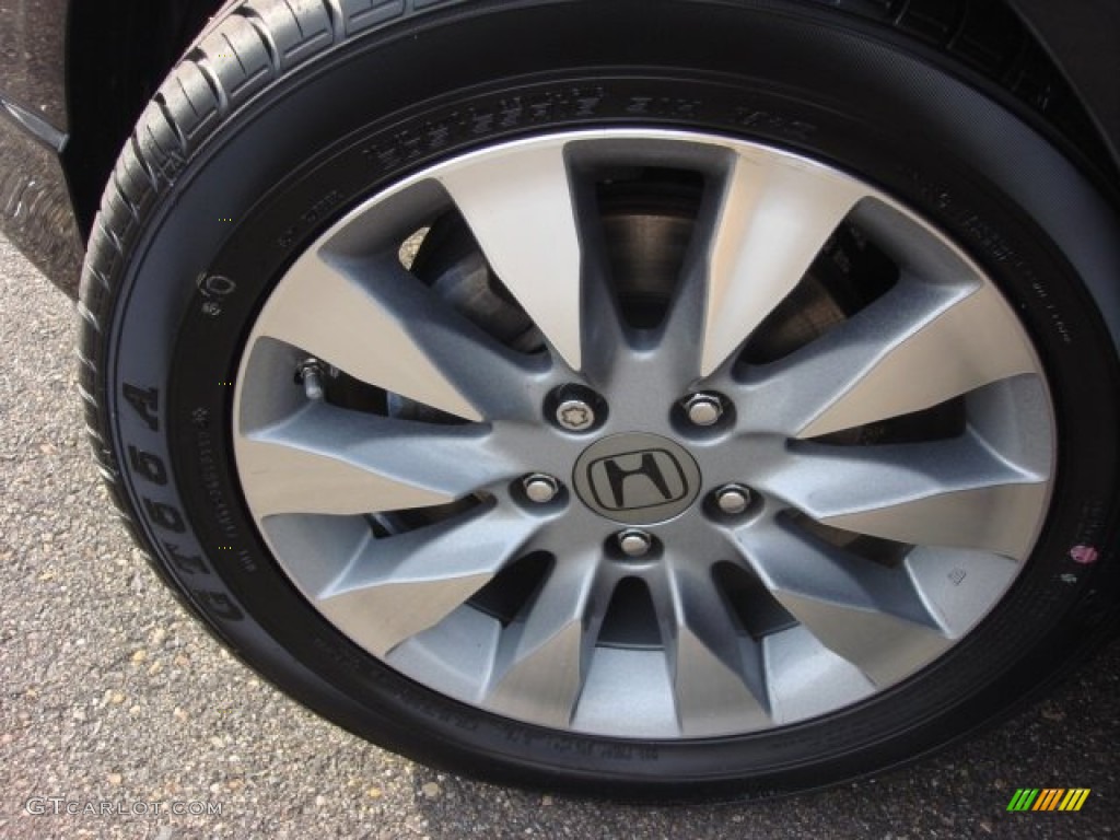 2010 Honda Civic EX Sedan Wheel Photos