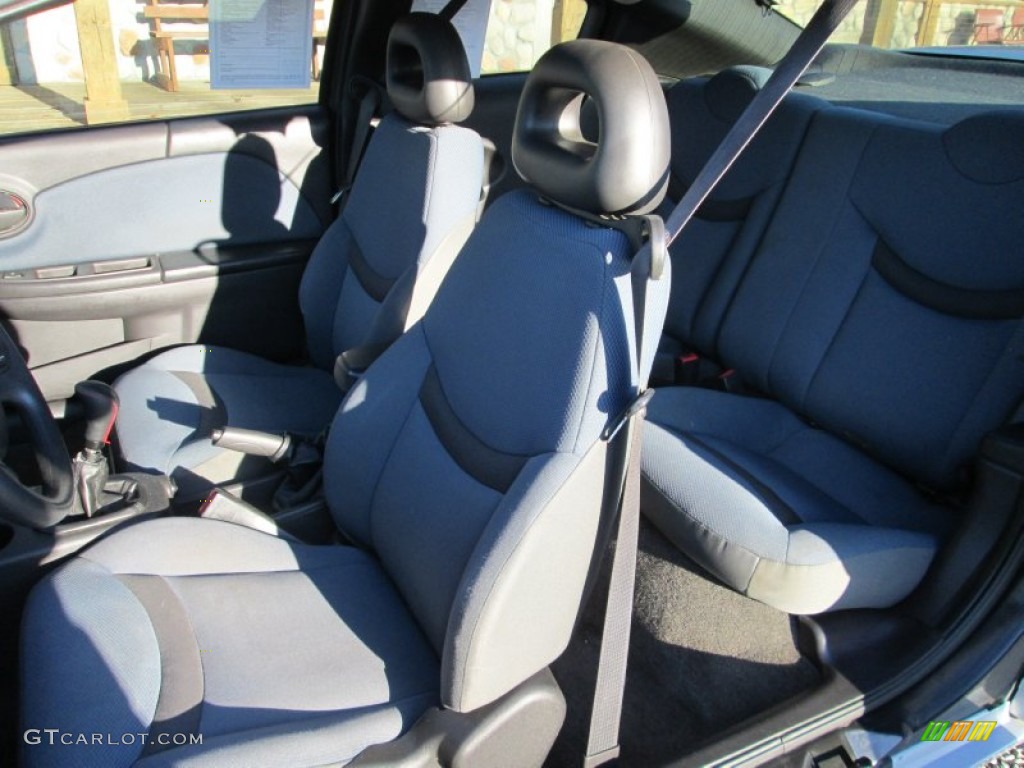 Grey Interior 2004 Saturn ION 2 Quad Coupe Photo #88649233