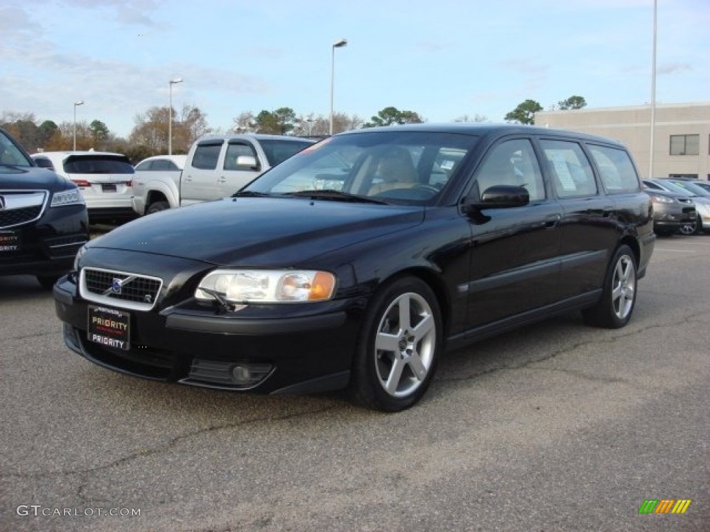 2004 V70 R AWD - Black / R Gobi Sand photo #2