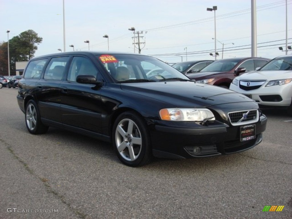 2004 V70 R AWD - Black / R Gobi Sand photo #7
