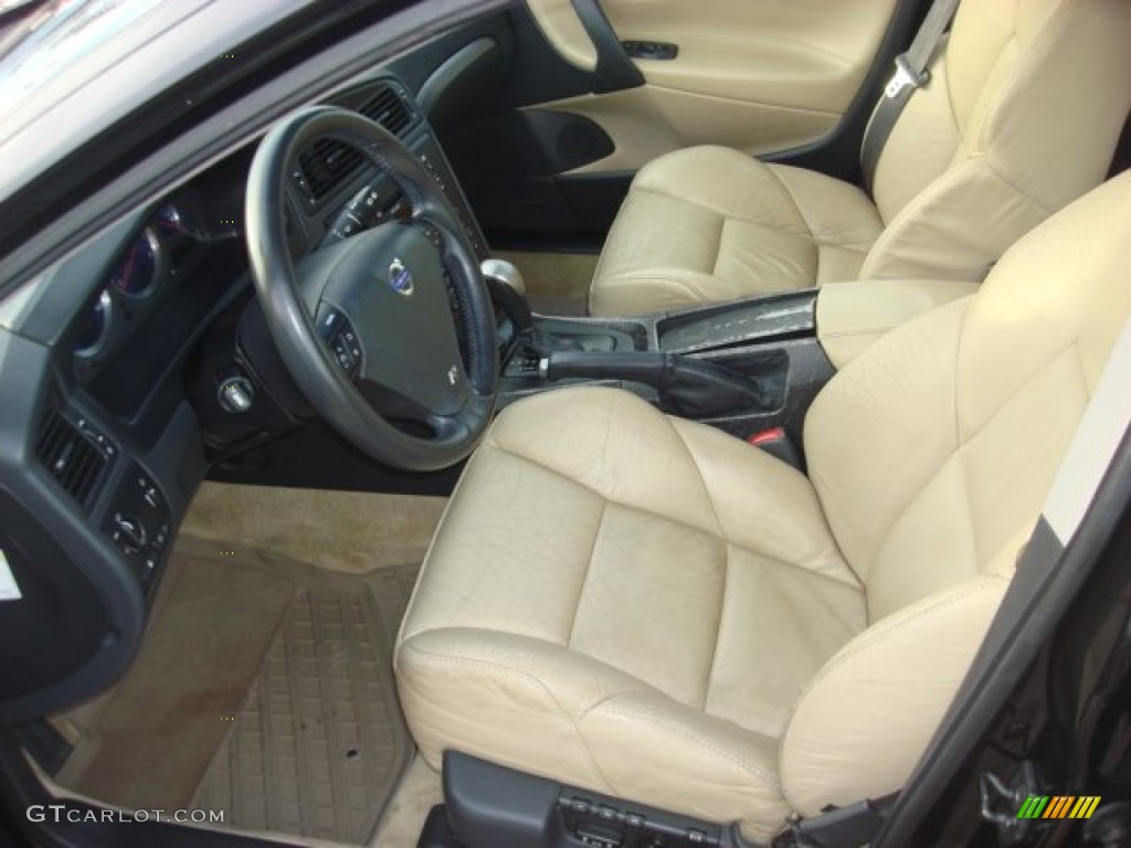 2004 V70 R AWD - Black / R Gobi Sand photo #10