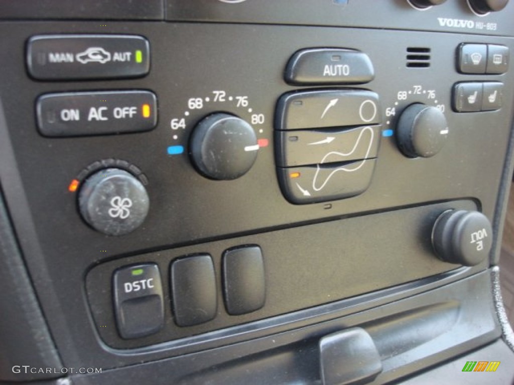 2004 V70 R AWD - Black / R Gobi Sand photo #19