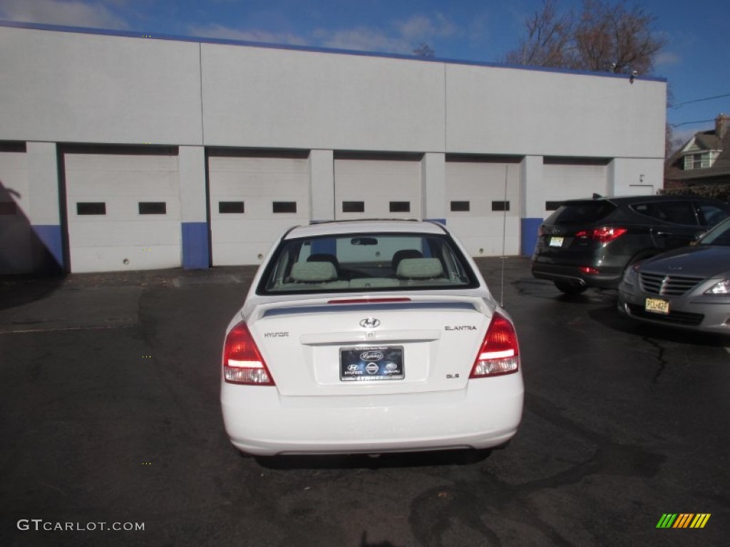 2002 Elantra GLS Sedan - Nordic White / Beige photo #4