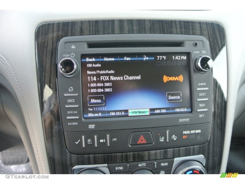 2014 Chevrolet Traverse LTZ Controls Photos