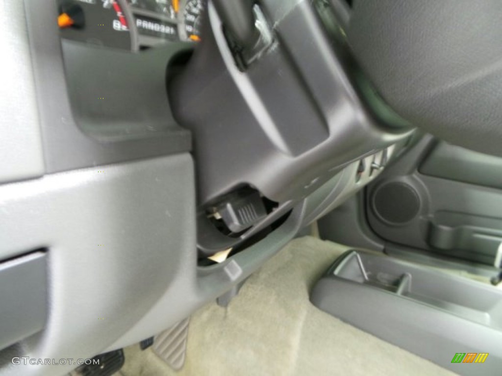 2004 Colorado LS Crew Cab - Indigo Blue Metallic / Sport Pewter photo #19