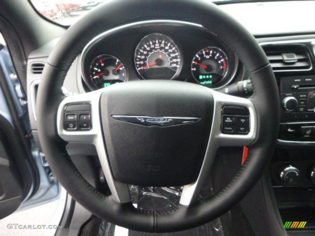 2014 Chrysler 200 Limited Sedan Steering Wheel Photos