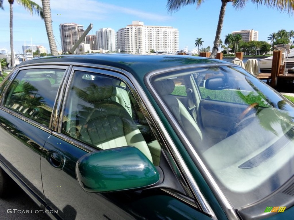 1998 XJ XJ8 L - British Racing Green / Oatmeal photo #23