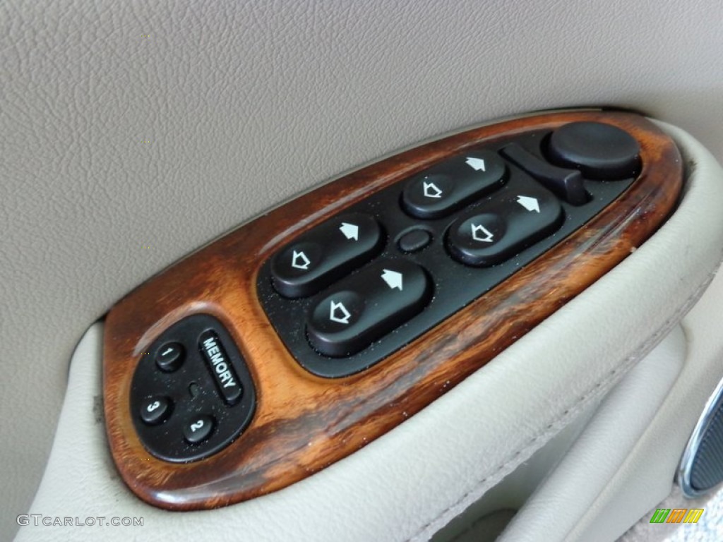 1998 XJ XJ8 L - British Racing Green / Oatmeal photo #44