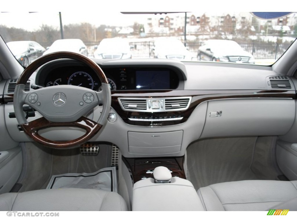 2011 Mercedes-Benz S 550 4Matic Sedan Grey/Dark Grey Dashboard Photo #88667298