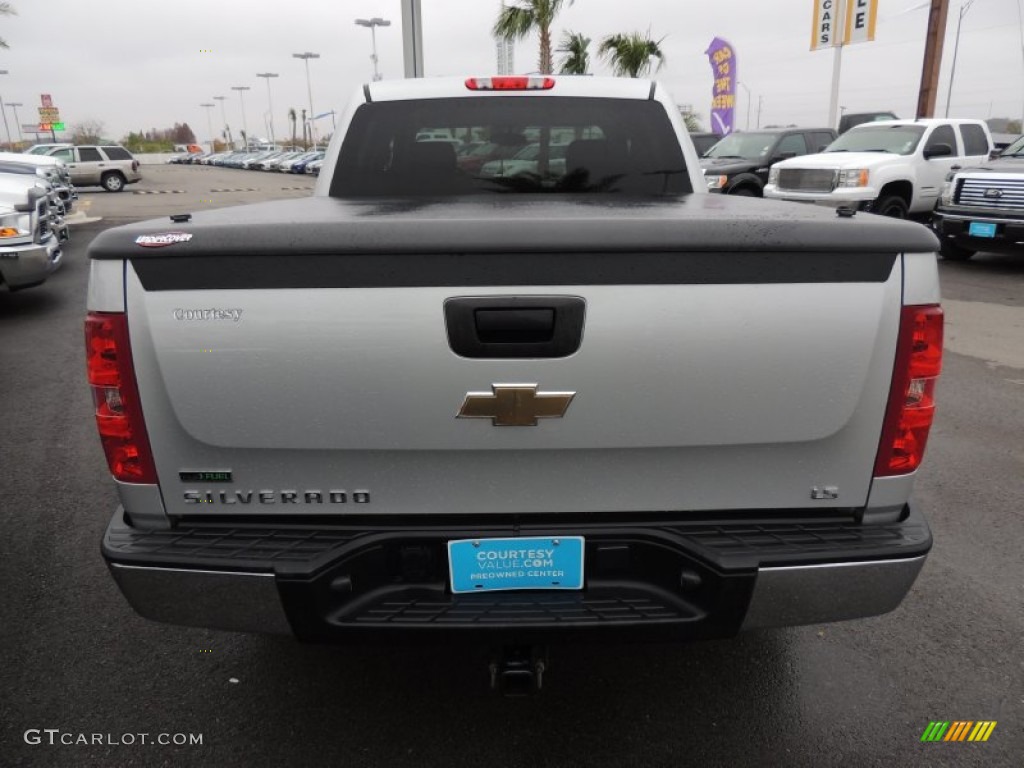 2011 Silverado 1500 LS Crew Cab - Sheer Silver Metallic / Dark Titanium photo #3