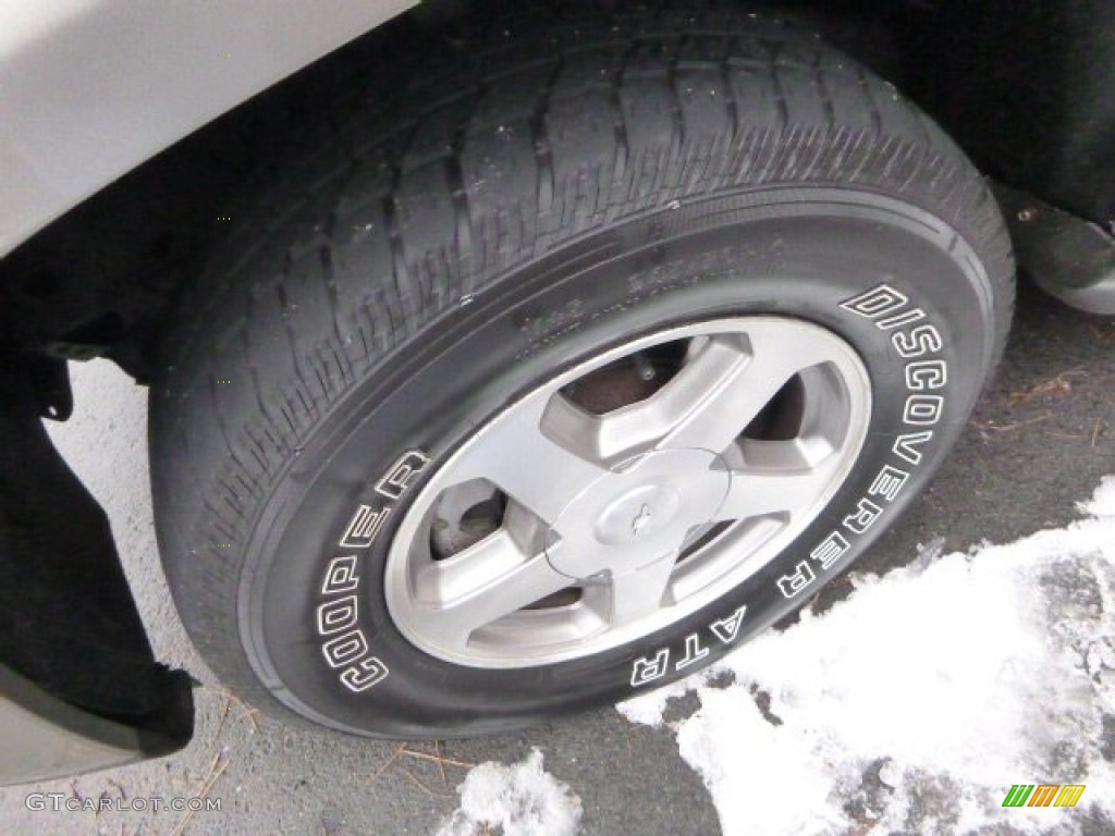 2003 TrailBlazer LS 4x4 - Light Pewter Metallic / Medium Pewter photo #7