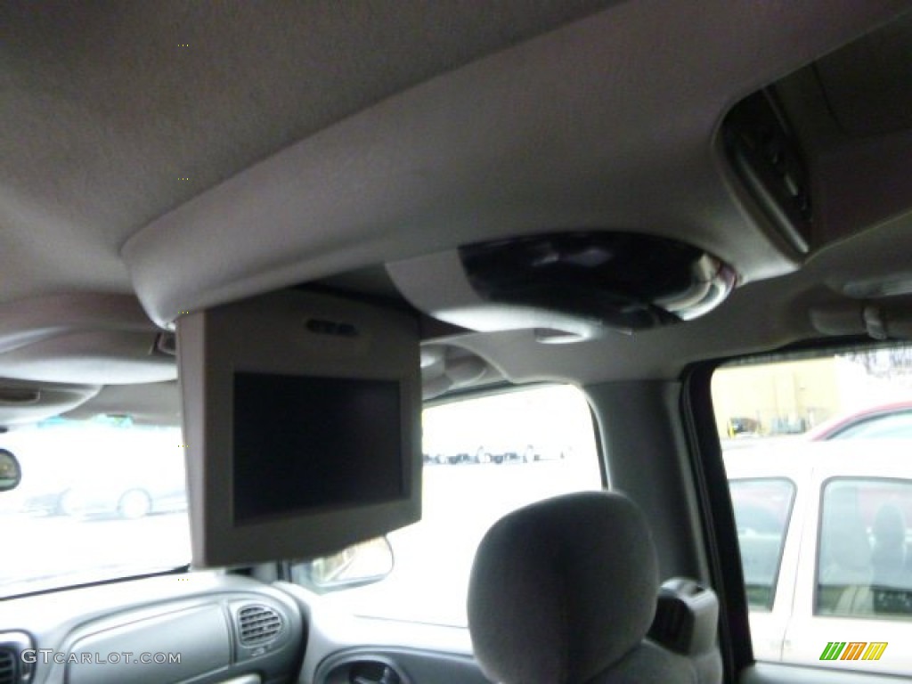 2003 TrailBlazer LS 4x4 - Light Pewter Metallic / Medium Pewter photo #11