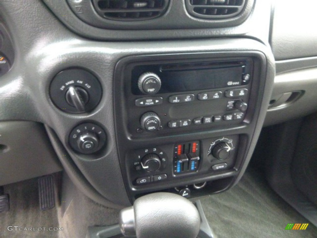 2003 TrailBlazer LS 4x4 - Light Pewter Metallic / Medium Pewter photo #13